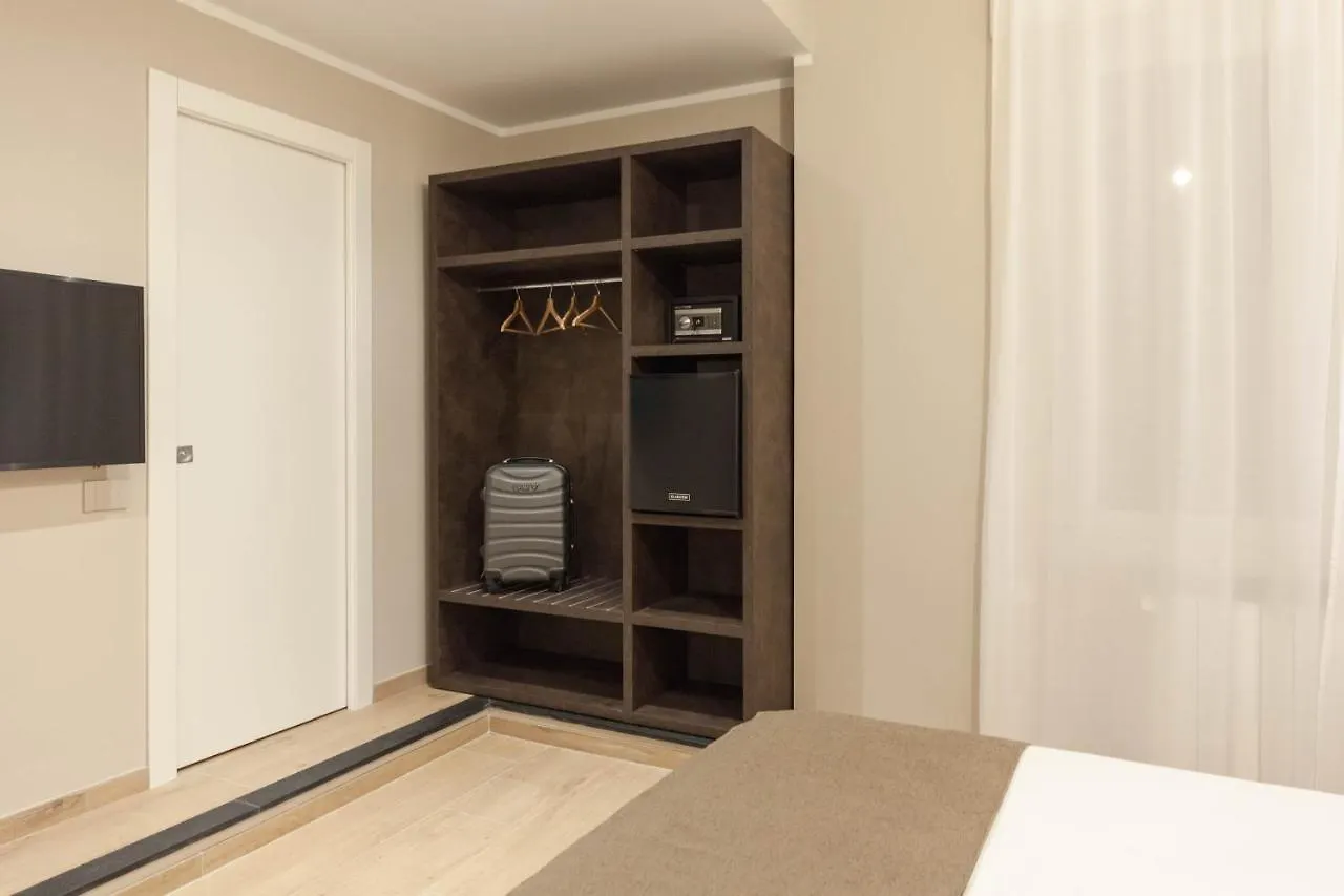 Teseo Rooms & Relax Генуя Гостевой дом