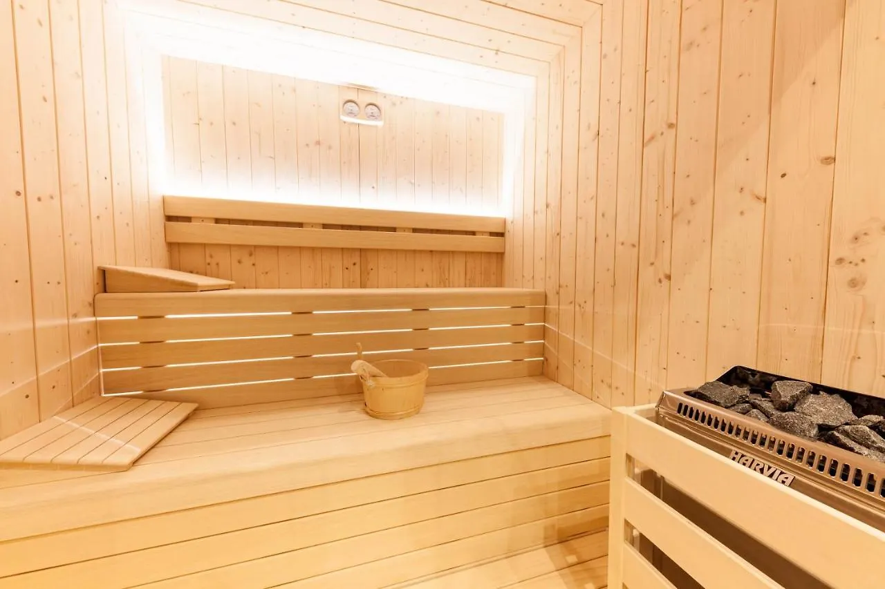 Teseo Rooms & Relax Генуя 0*,