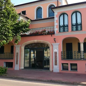 **** Aparthotel Marina Palace Italia